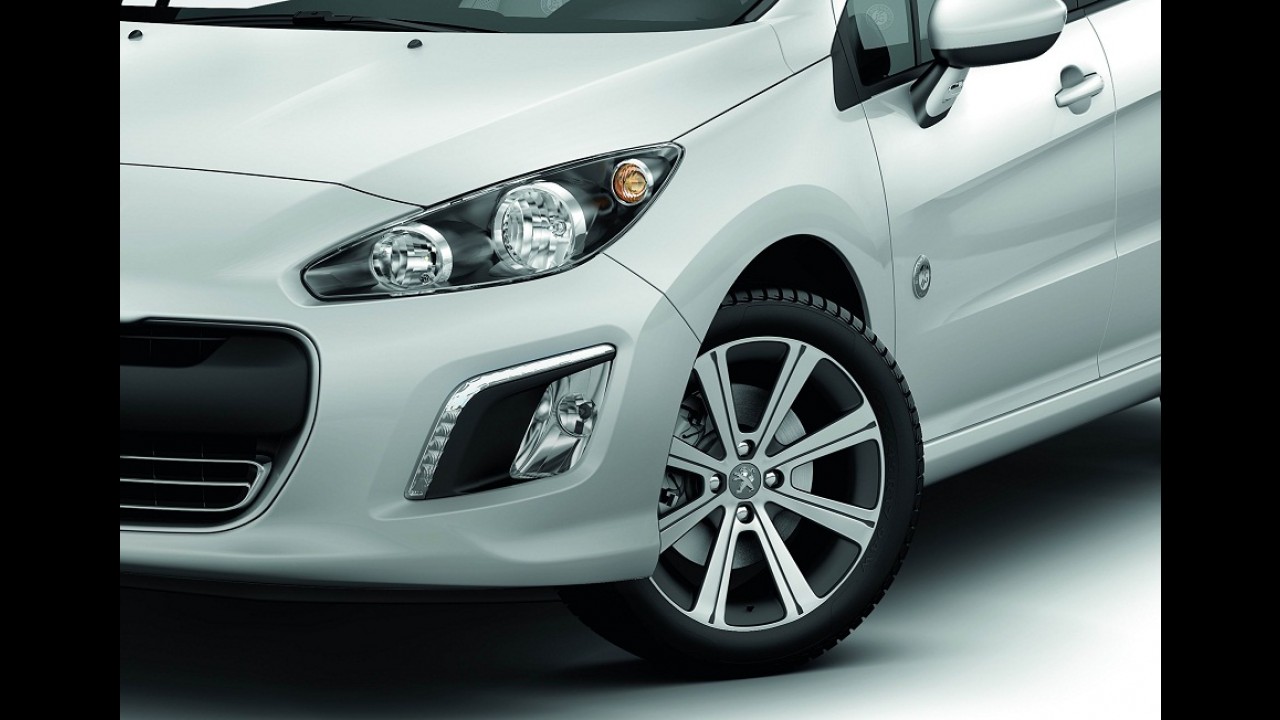 Peugeot 308 edição Roland Garros volta ao mercado por R$ 79,9 mil