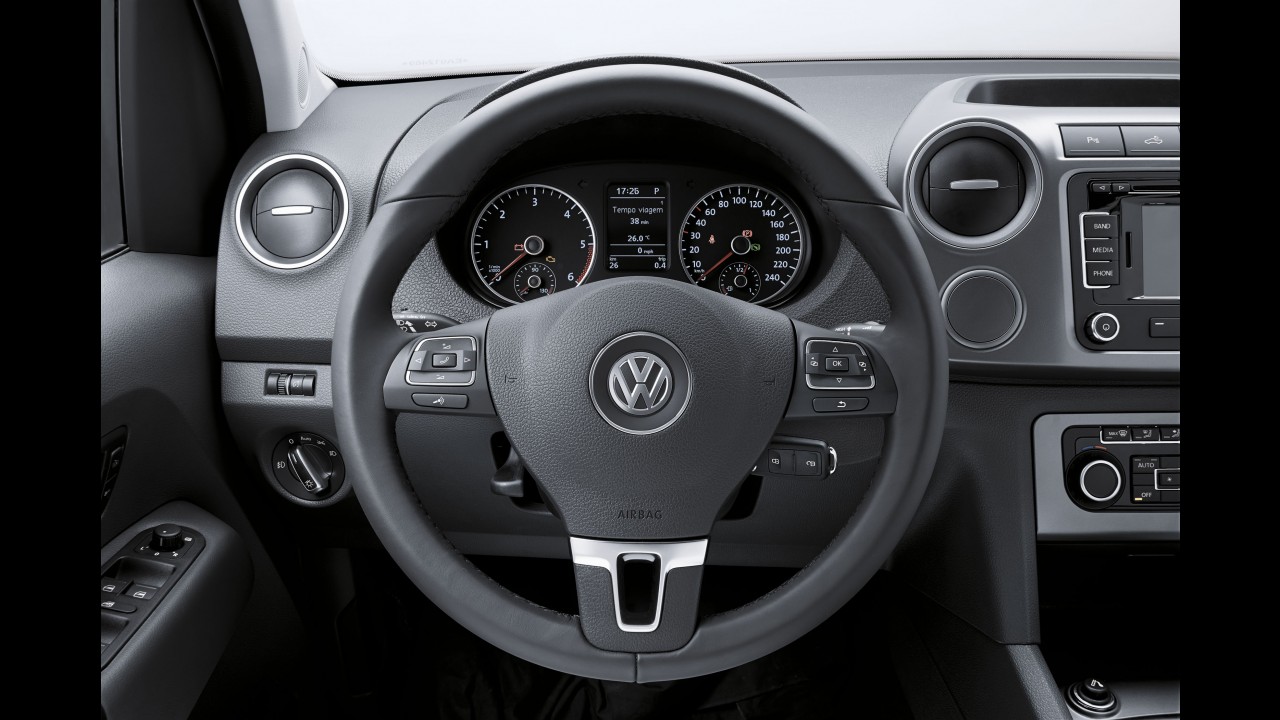 Volkswagen Amarok chega à linha 2014 com mais itens de segurança de série