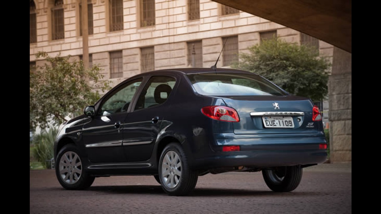 Peugeot lança linha 207 2012 com novos itens e mudanças visuais - Veja tabela de preços
