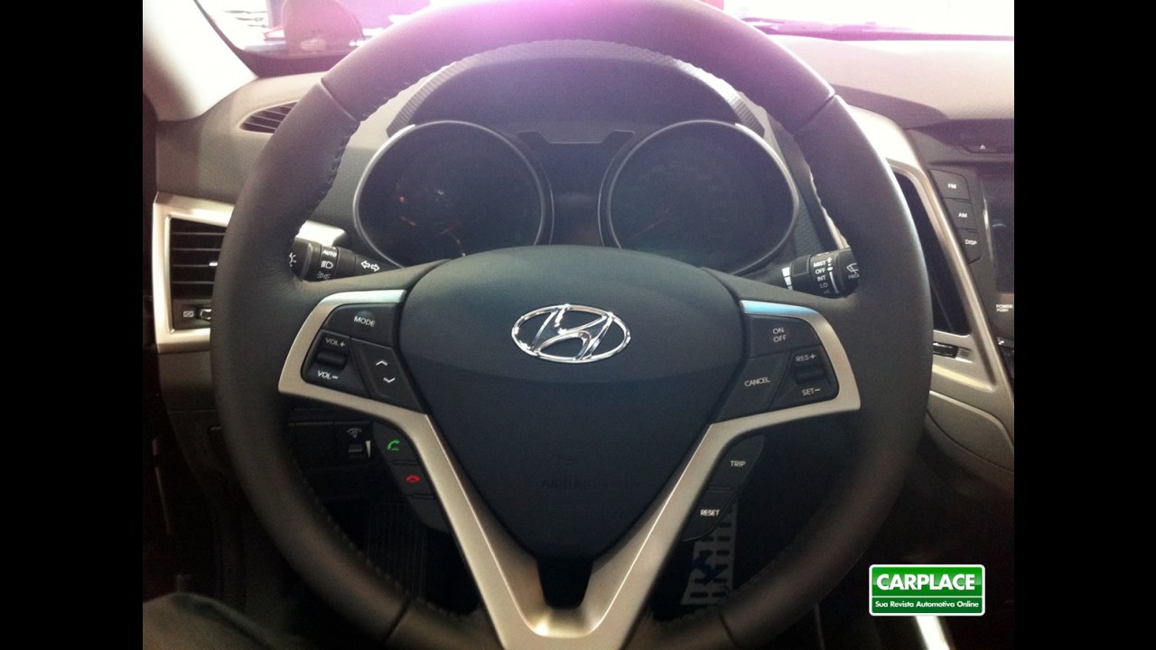 Hyundai Veloster: detalhes do acabamento interno e novos preços
