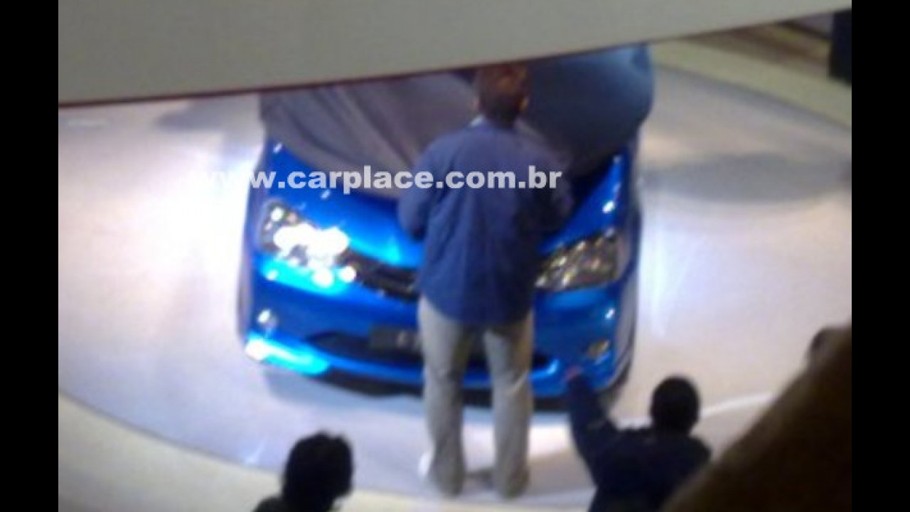 Fim do Segredo: Novo Toyota Etios é flagrado nas versões hatch e sedan em Nova Déli