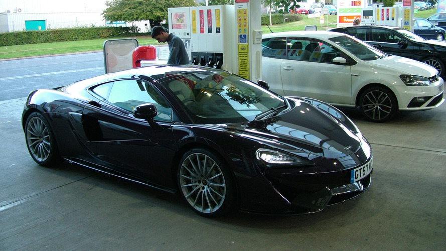 2017 McLaren 570GT: U.K. Road Trip