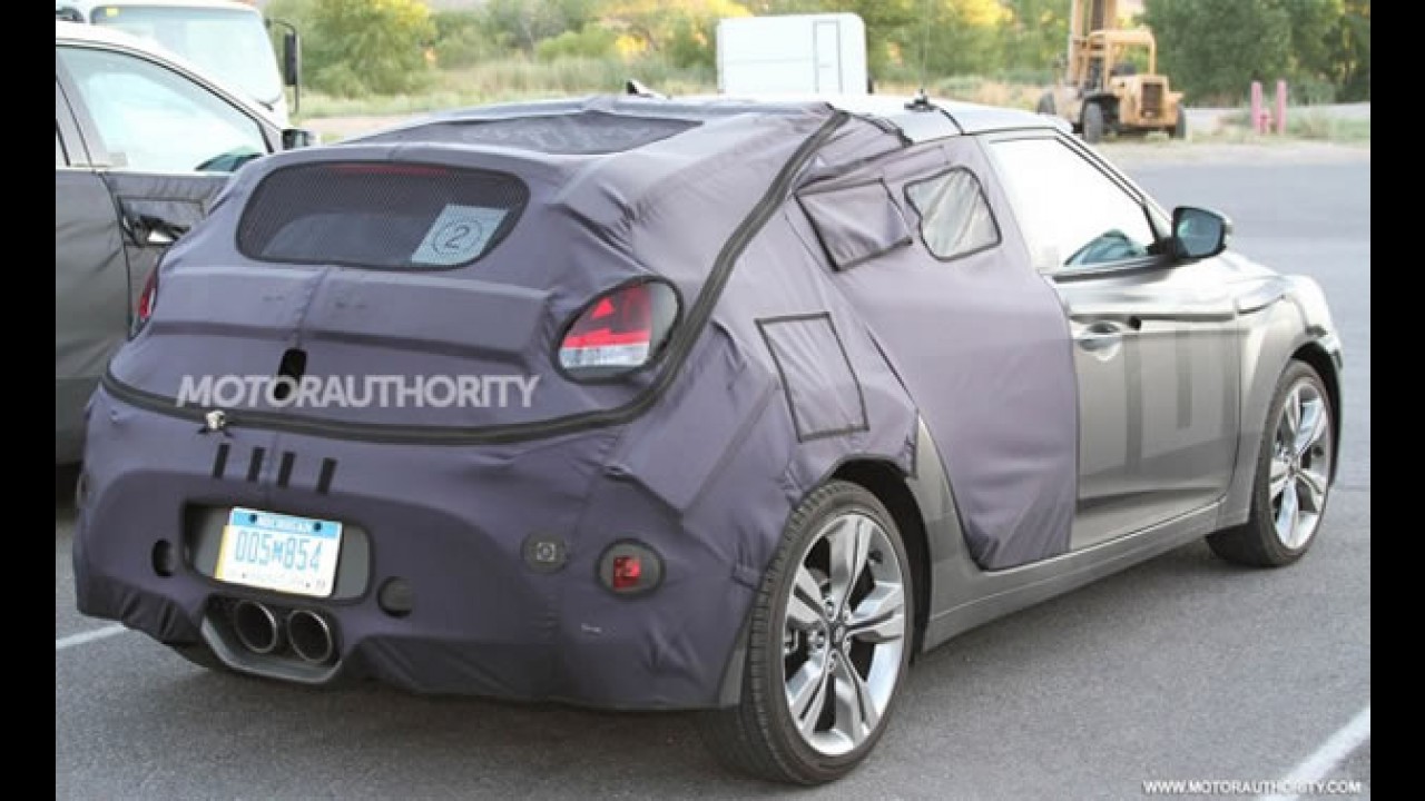 Hyundai Veloster Turbo é flagrado na Califórnia - Versão terá 208 cv de potência