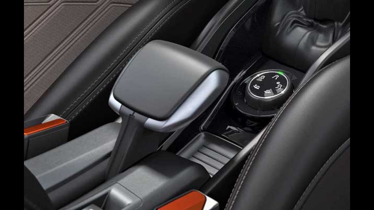 Peugeot revela primeira imagem do interior do 2008 nacional