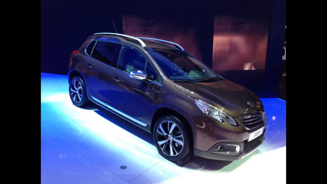 Direto de Genebra: brasileiro em 2014, Peugeot 2008 é estrela do Salão