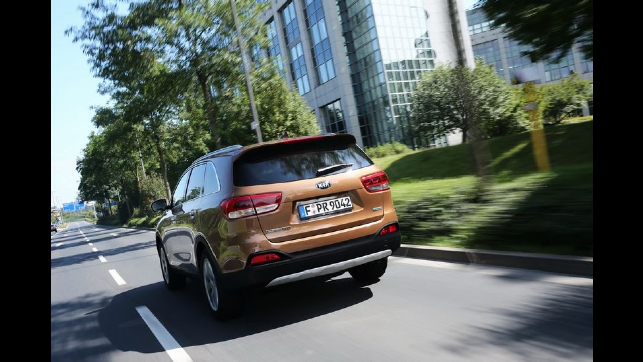 Nova geração do Kia Sorento estreia no top 3 na Coréia do Sul