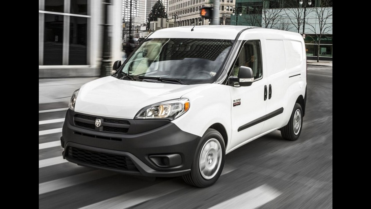 Fiat Doblò europeu veste traje americano e vira ProMaster City nas mãos da RAM