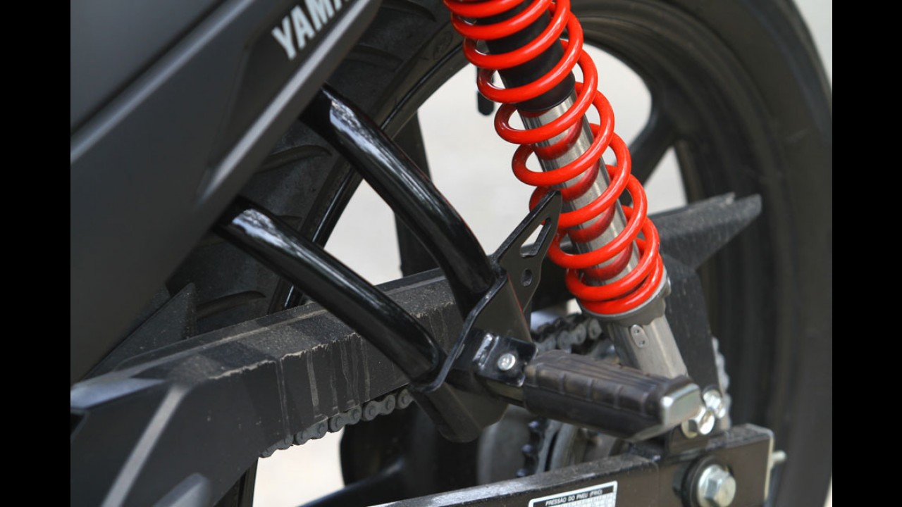 Garagem MOTO #4: Yamaha Fazer 150 e Honda CG 150 fazem duelo de pesos leves