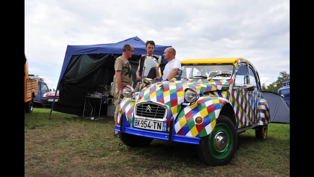 Citroën promove o Rali Raid 2CV pelo litoral do nordeste brasileiro