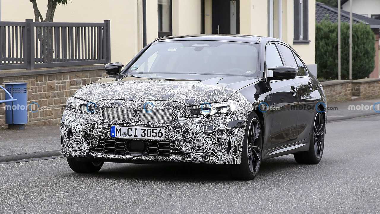 BMW Serie 3 M340i restyling, le foto spia