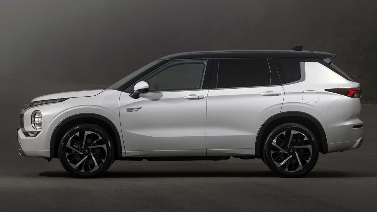 Mitsubishi Outlander PHEV 2023