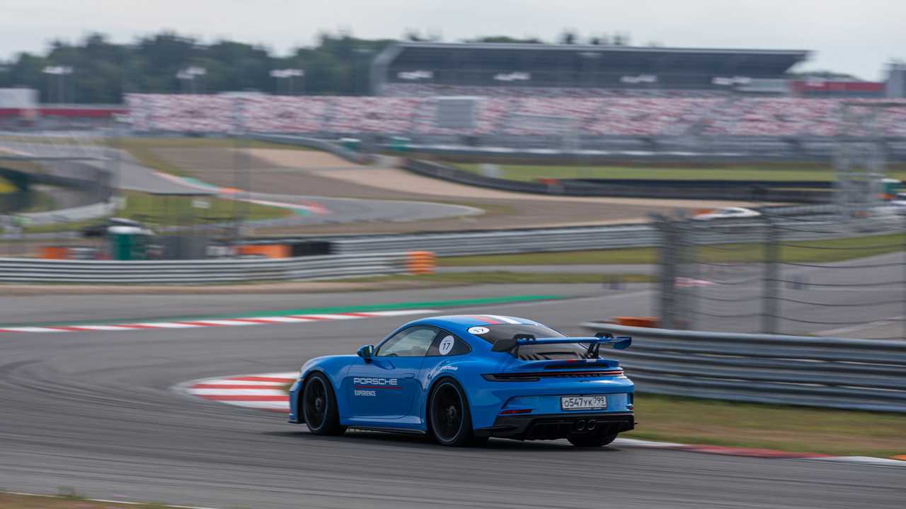 Porsche 911 GT3 в динамике