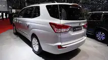 2013 SsangYong Rodius Turismo live in Geneva