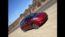 Nissan Leaf, l'elettrica sulle strade della California 