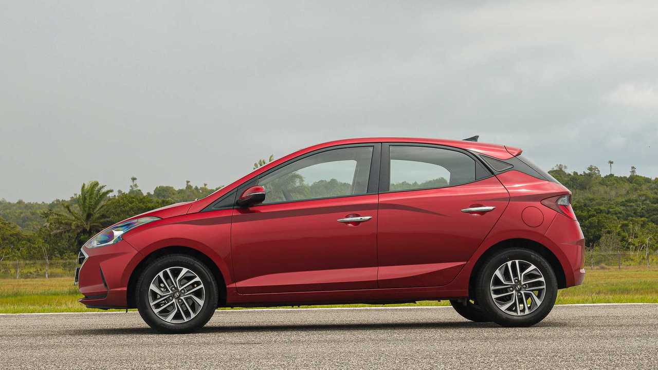 Lateral do Hyundai HB20 2020
