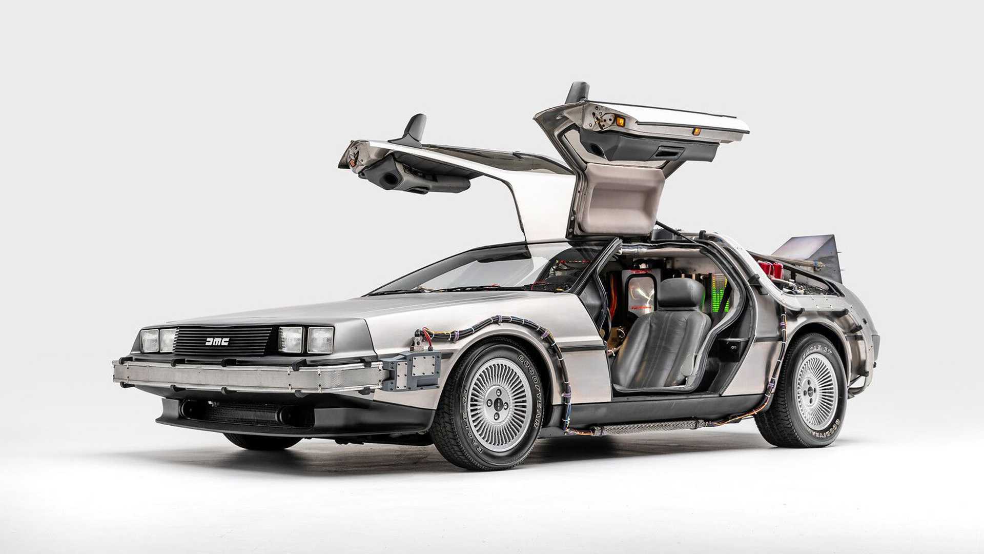 ["Petersen Museum Extends Hollywood Dream Machines Exhibit Through May 2020"]