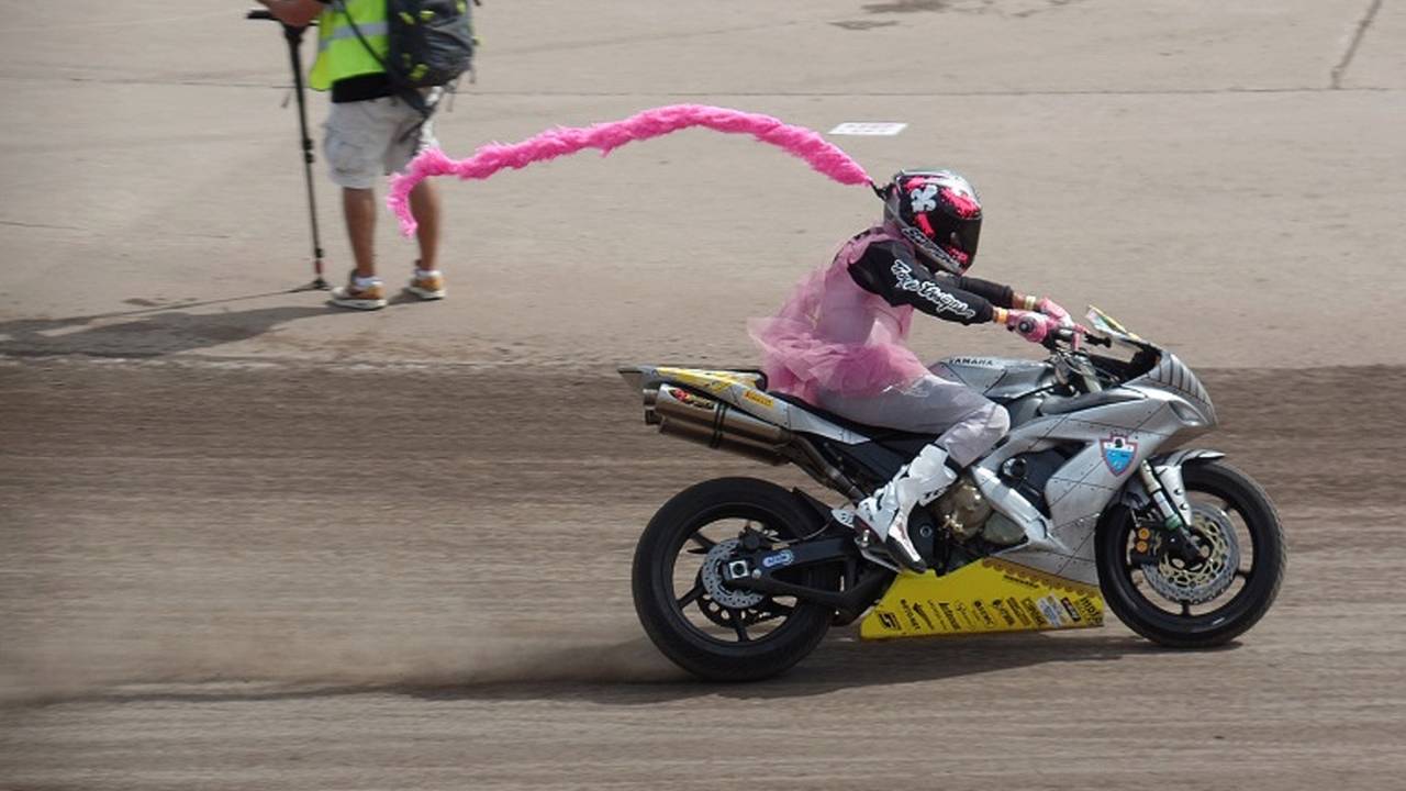 Serge Nuques at Dirt Quake IV riding his Yamaha R1