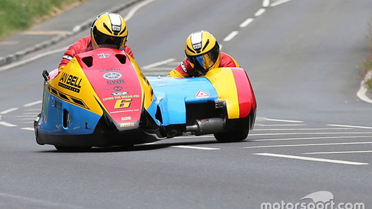 Sidecar pilot Ian Bell was killed at the 2016 Isle of Man TT