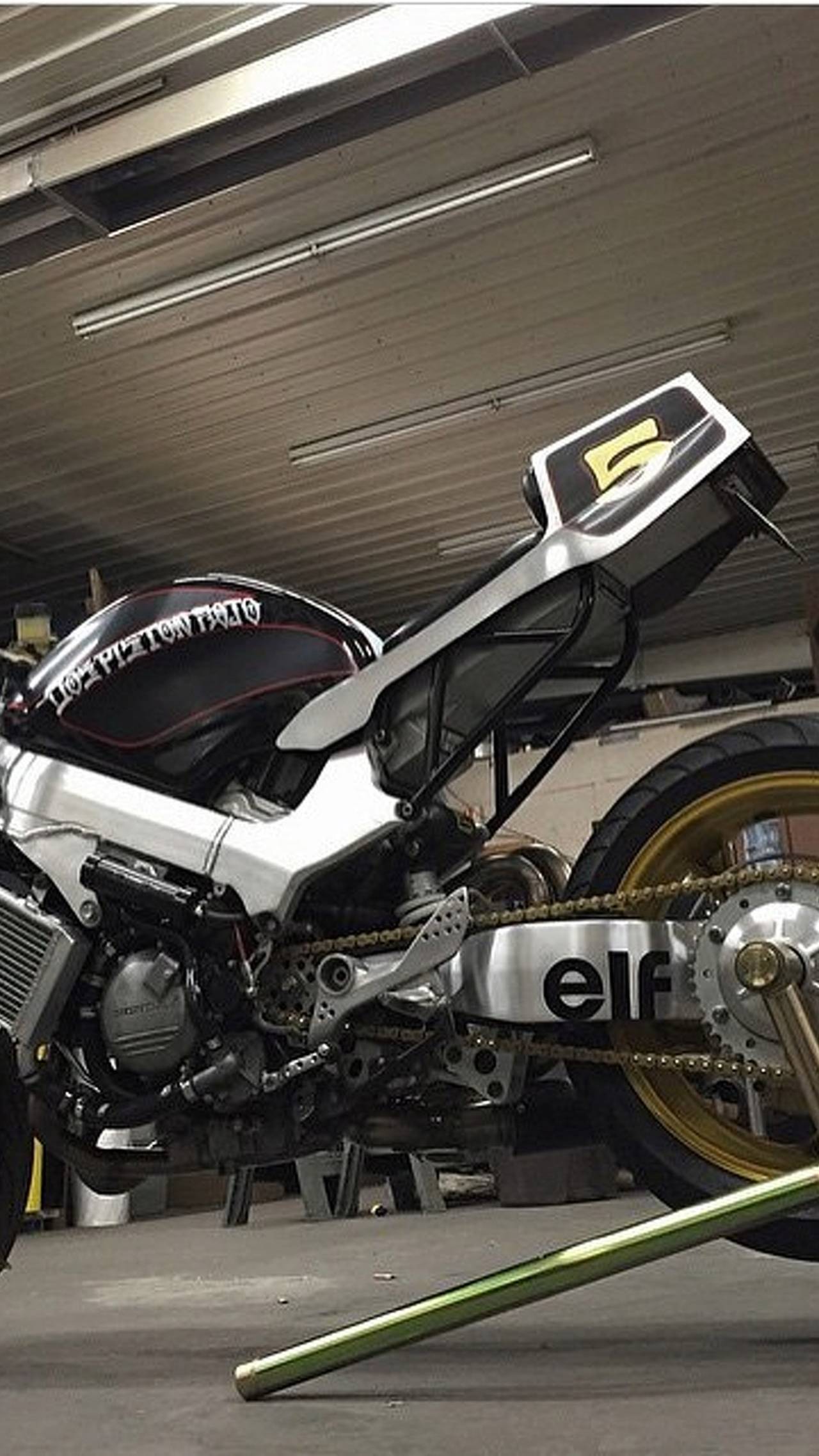 From Mama Tried Motorcycle Show: Another great one! @dailyrider800 bad ass ripper. This weekend is going to be insane. So much talent and good vibes. Thank you to everyone who is making the effort to attend #mamatriedshow @jrscycleproducts and I @scottfuel are blown away by the support and enthusiasm. Thank you