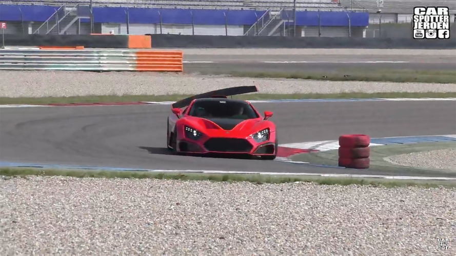 La Zenvo TSR-S et son aileron mobile font le spectacle