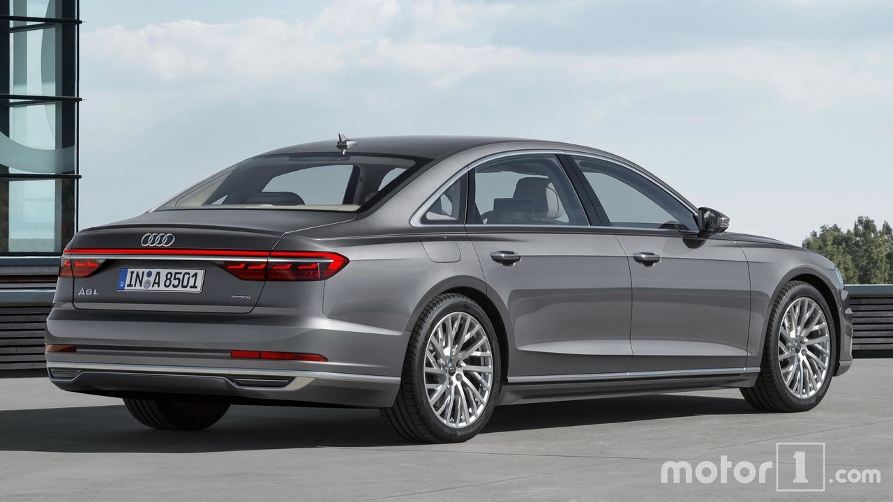Audi A8 2017 vs Audi A8 2014