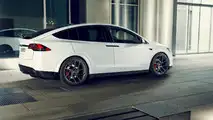 Tesla Model X by Novitec