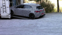2017 Renault Megane RS prototipi kamyona yükleniyor
