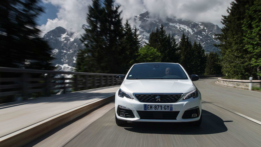 2018 Peugeot 308 Reviewed