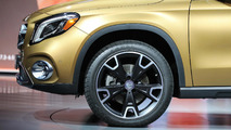 2018 Mercedes-Benz GLA: Detroit 2017