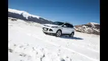Guidare sulla neve: ecco le tecniche 