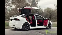 Interni in stile Bentley per la Tesla Model X