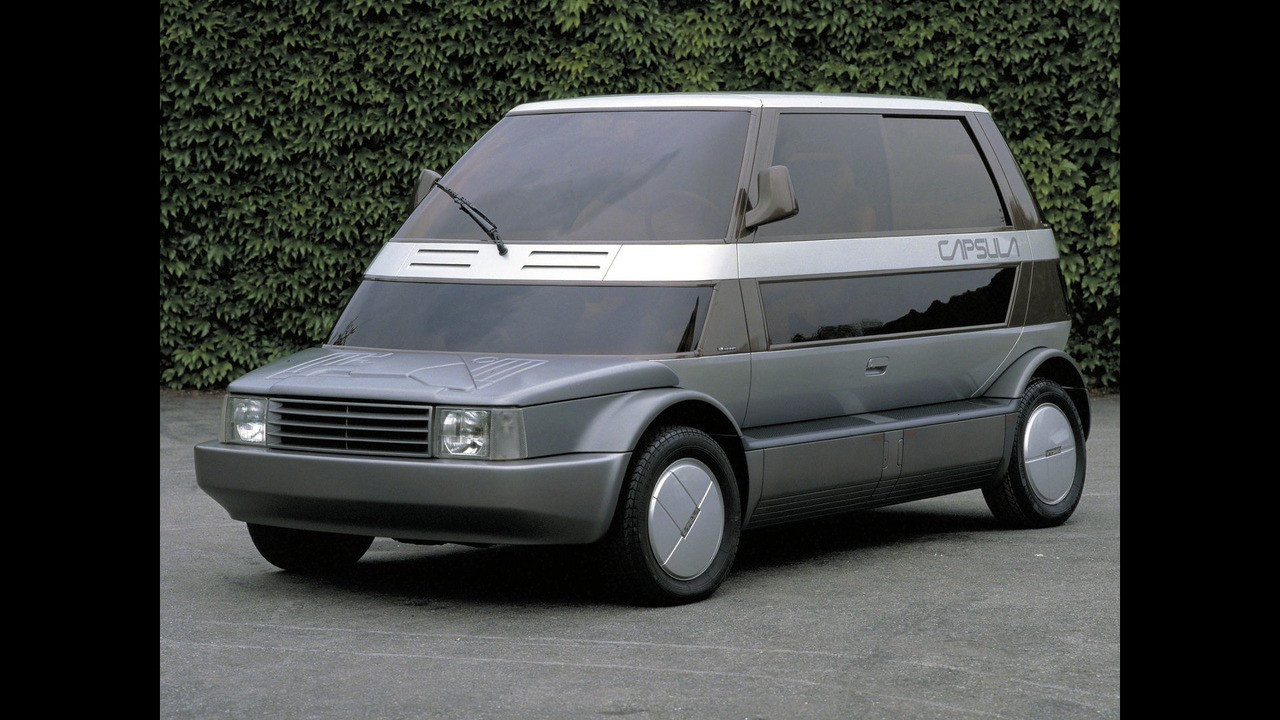 Risultati immagini per italdesign capsula