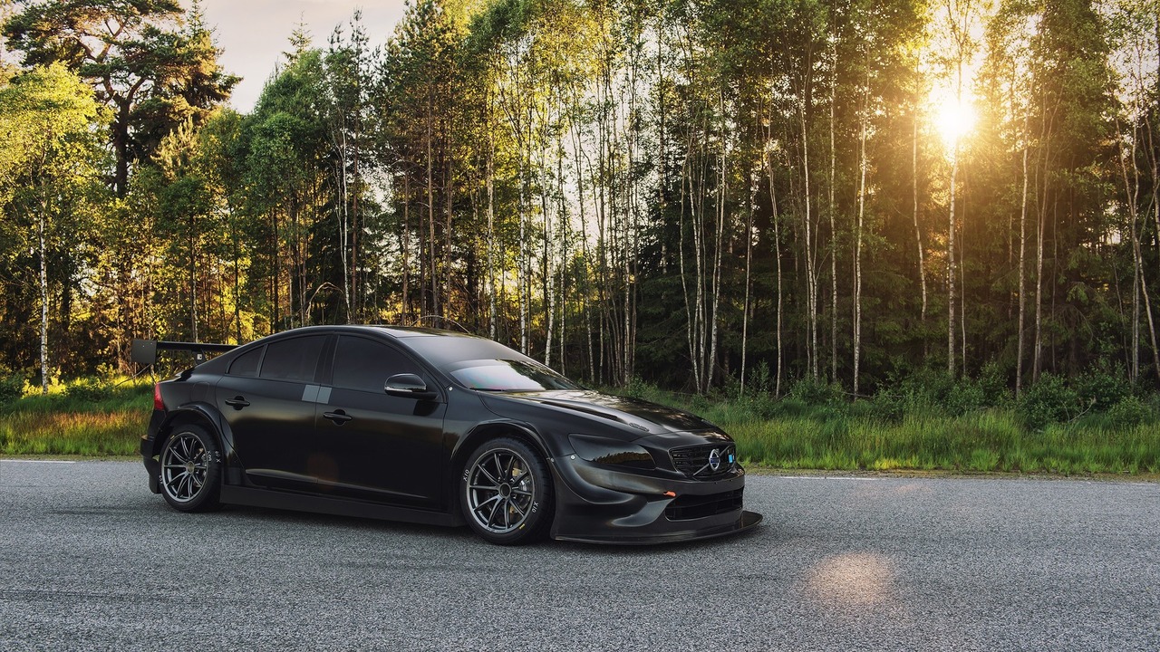 Volvo S60 test car for 2017 WTCC