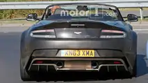 Aston Martin Vantage GT12 Roadster casus fotoğrafı