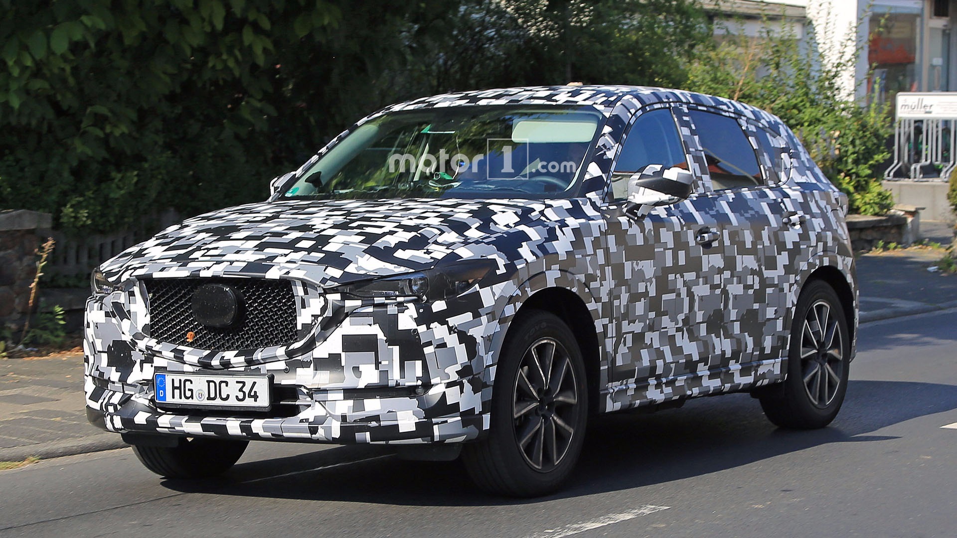 2018 Mazda CX-5: Redesign, Styling, Changes, Price >> Refreshed 2018 Mazda Cx 5 Spied In Europe 2018 Mazda CX-5: Redesign, Styling, Changes, Price >> Refreshed 2018 Mazda Cx 5 Spied In Europe