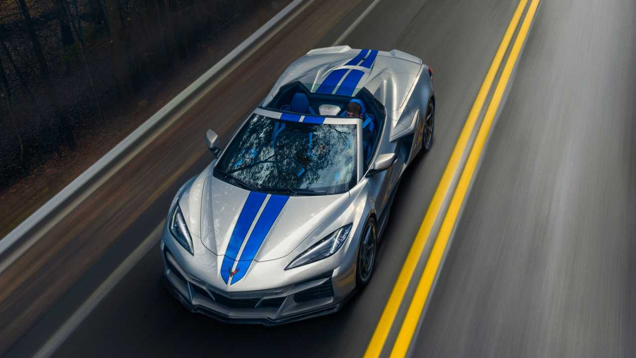 Chevrolet Corvette E-Ray 2024