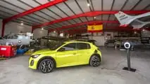 Presentación del  nuevo Peugeot E-208 en el 40º aniversario del 205
