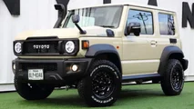 Suzuki Jimny trasformata in Toyota Land Cruiser 70