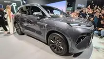 BYD Atto 8 DM-P estreia no Brasil