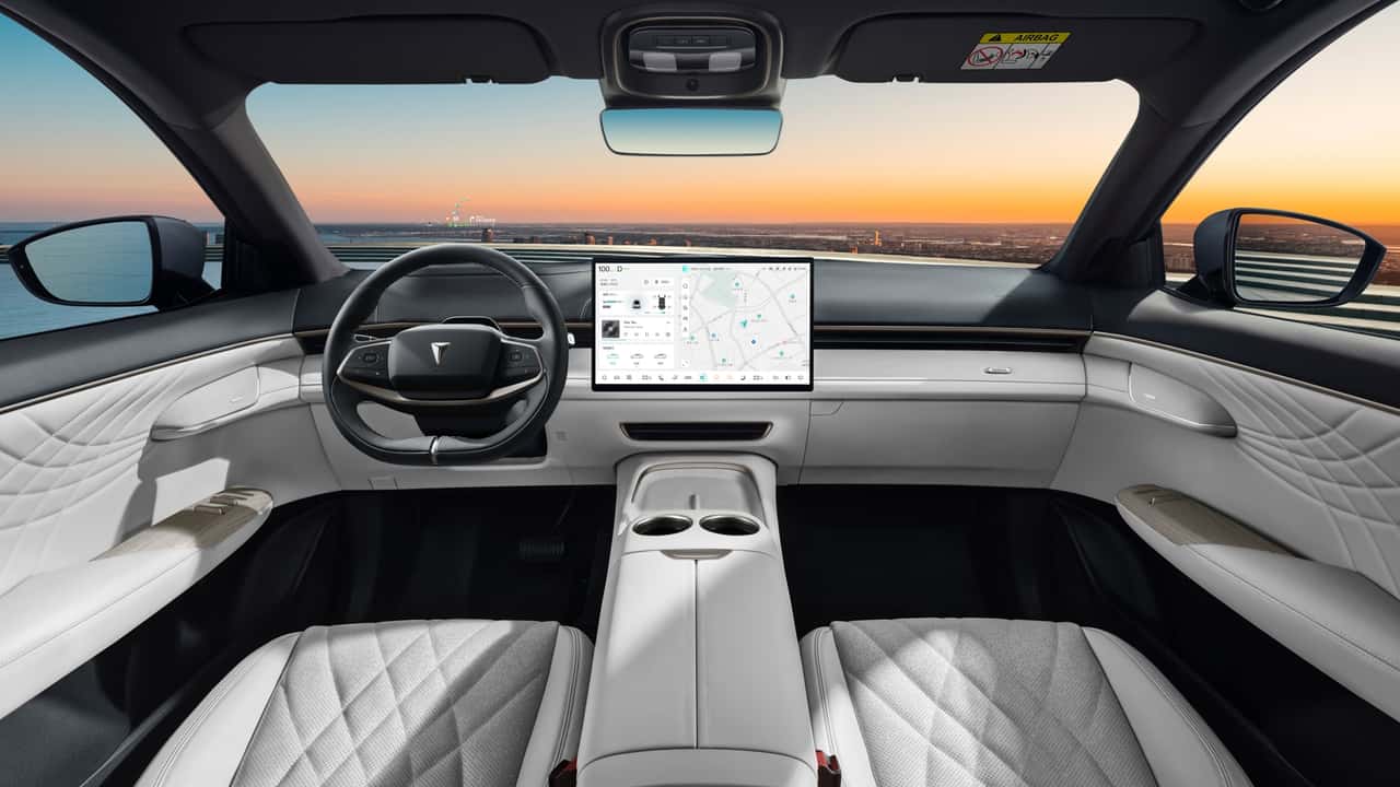 Troppi comandi touch in auto? Europa e Cina ora frenano assieme