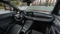 Abarth 600e Competizione (2026): Das Cockpit