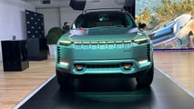 2024 Jeep Wagoneer S Trailhawk Live Photos