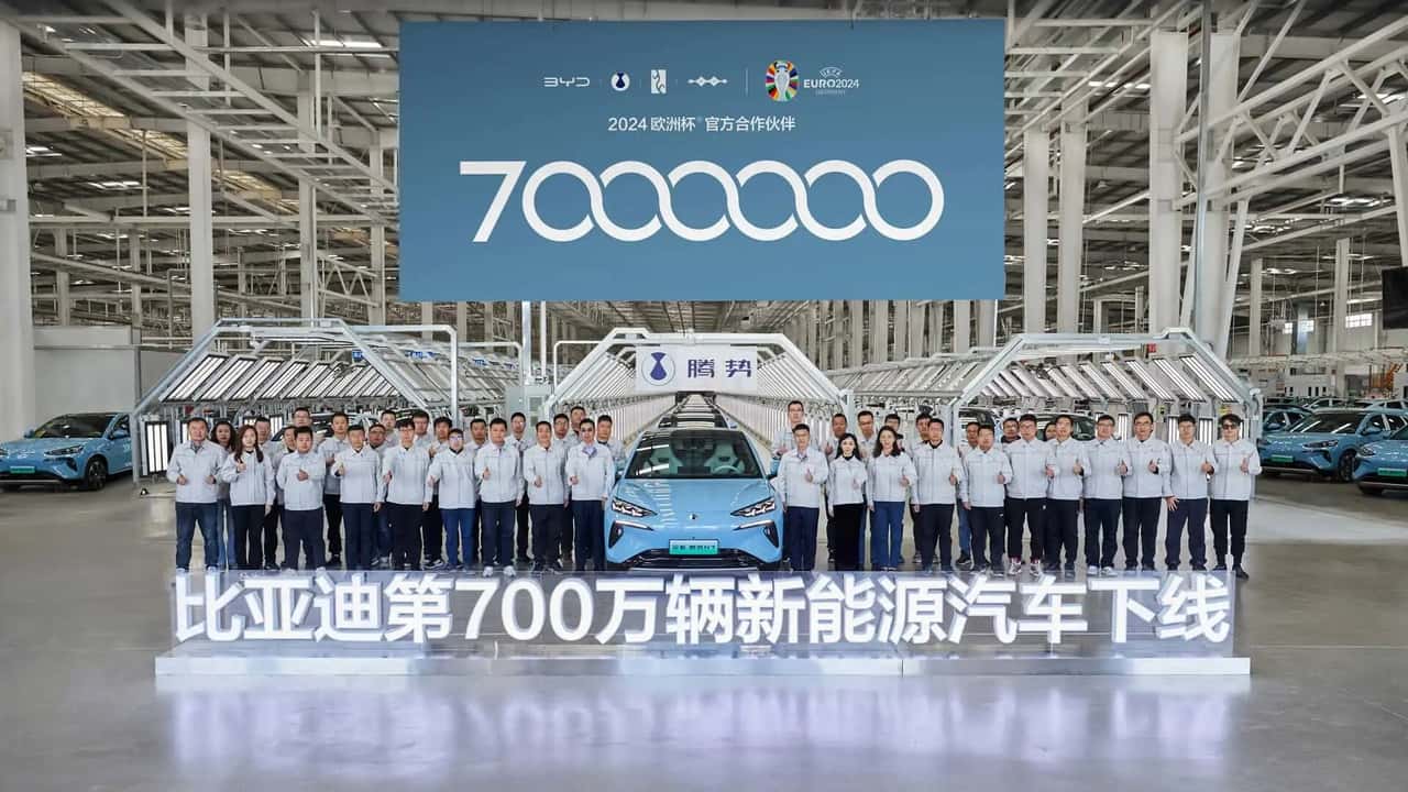 byd-rolled-off-its-7-millionth-new-energy-vehicle-denza-n7