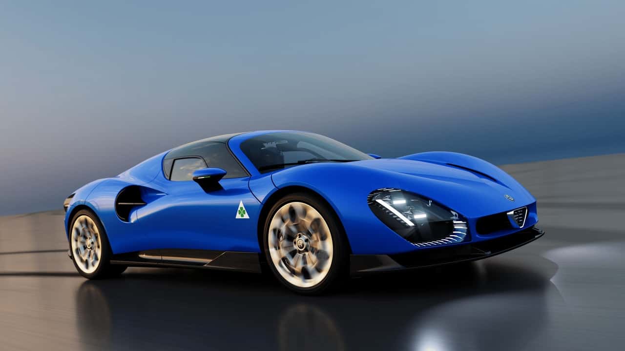 Alfa Romeo 33 Stradale Blu Reale (2023)