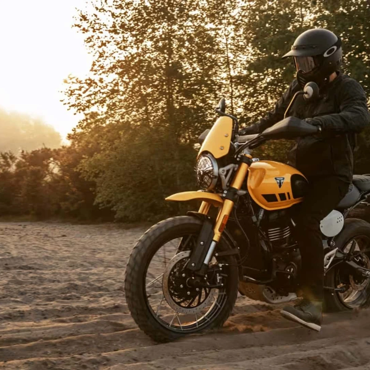 triumph-scrambler-400-xc.webp