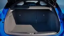 Alpine A390, interior y maletero