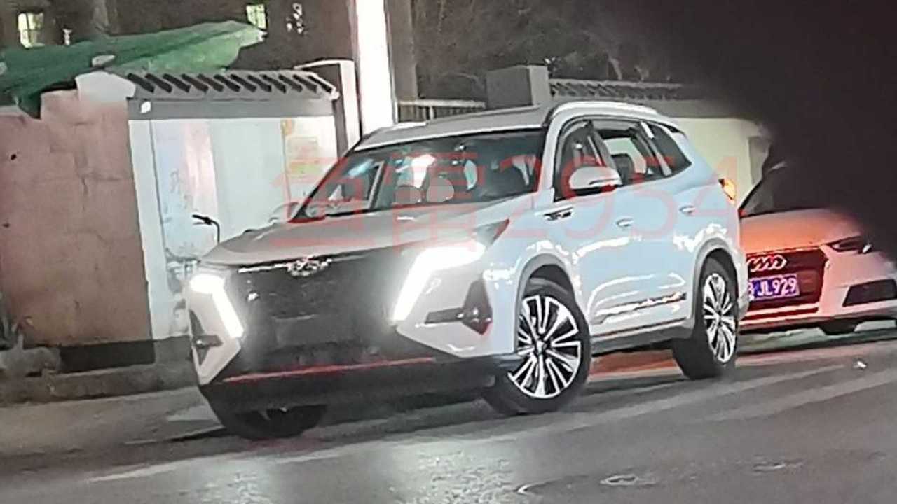 Novo Chery Tiggo 8 Pro - Flagra