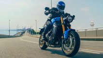 2022 Yamaha XSR900 - Blue - Right Side - Action