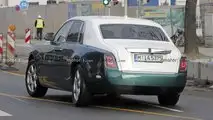 Rolls-Royce Phantom facelift spy photo