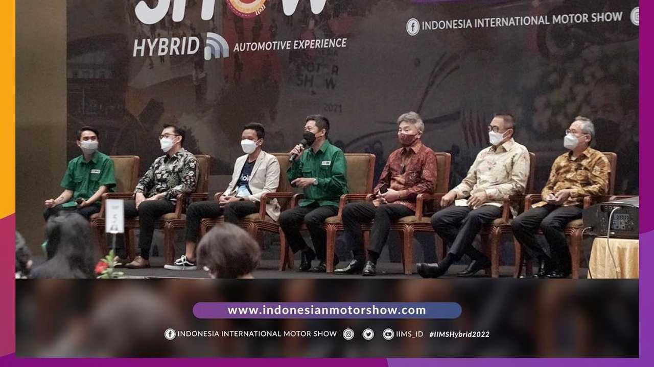 Para narasumber dalam Koferensi Pers IIMS 2022.